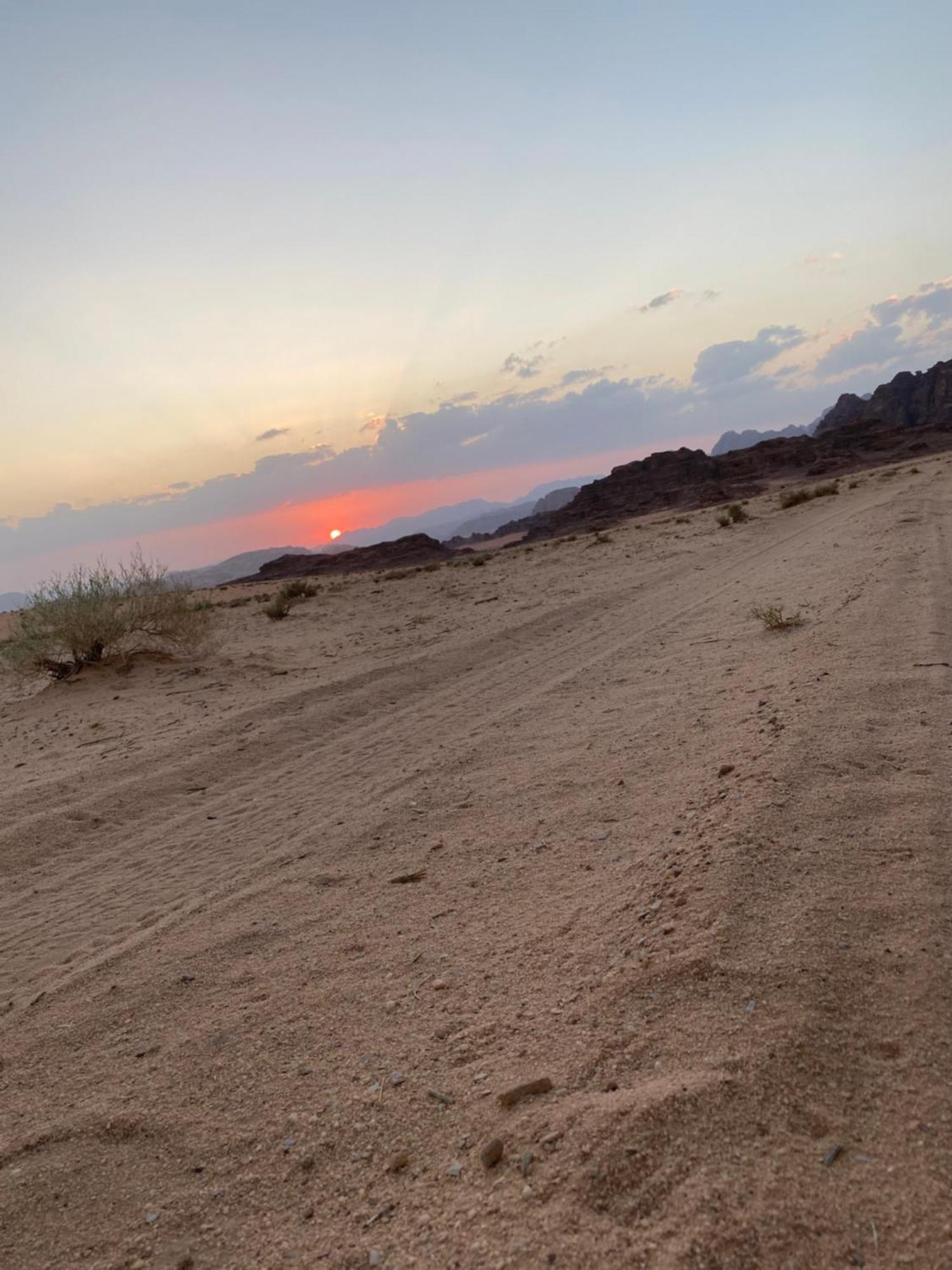 Wadirum Zeid Camp&Tours วาดิรัม ภายนอก รูปภาพ
